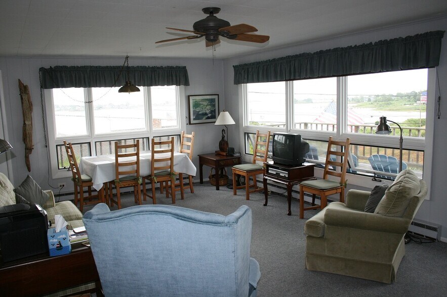 Building Photo - 652 Jerry Brown Farm Rd