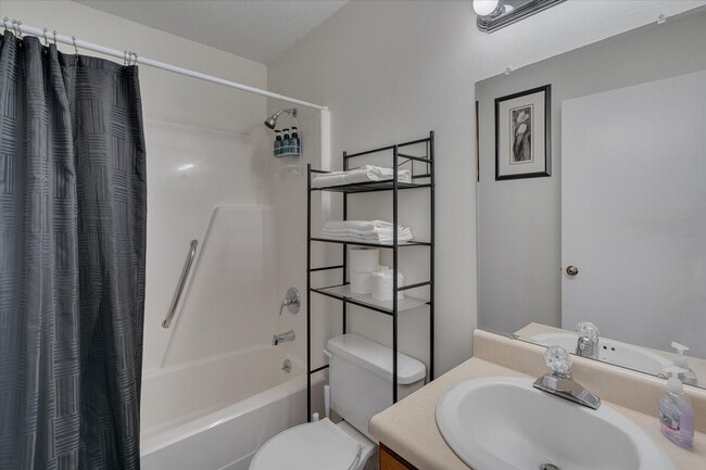 Building Photo - 4408 American Dr