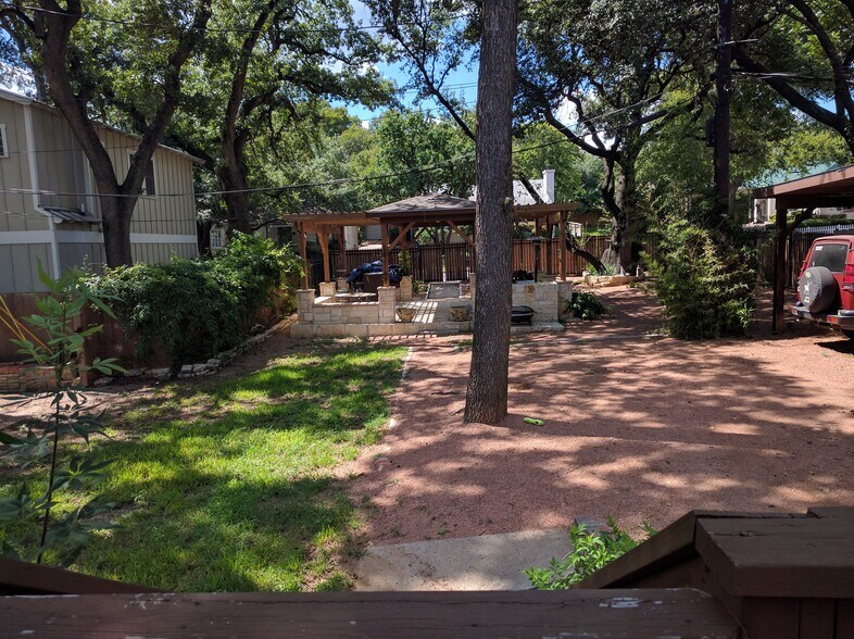 Building Photo - 2204 Forest Trail