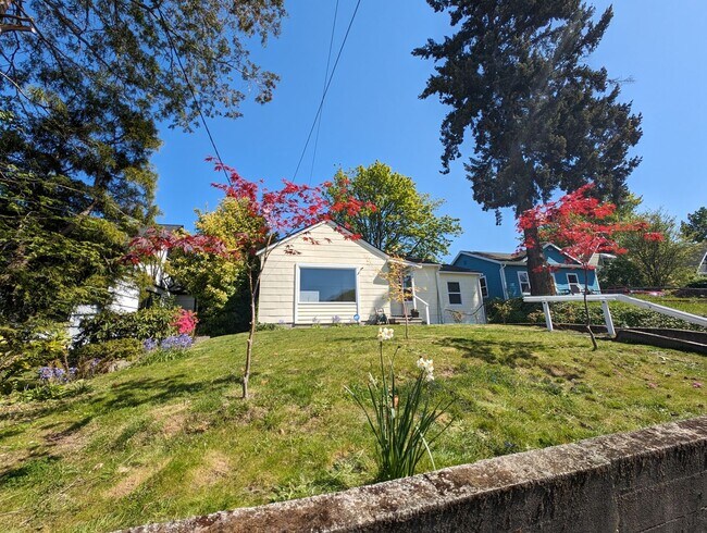 Primary Photo - Updated 3 Bedroom Charmer in the Heart of ...