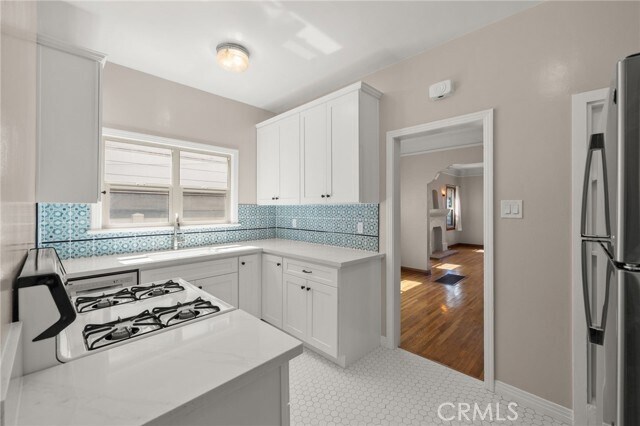 Building Photo - 1142 Bennett Ave