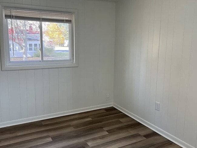 Building Photo - ELEGANT MODISH HOME