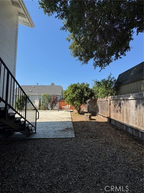 Building Photo - 122 E Brookdale Pl