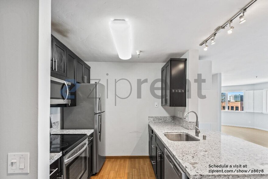 Building Photo - 6400 Christie Ave