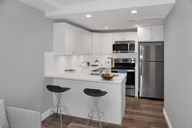 Building Photo - Fully Renovated 2 Bedroom in Lansdale, Gre...