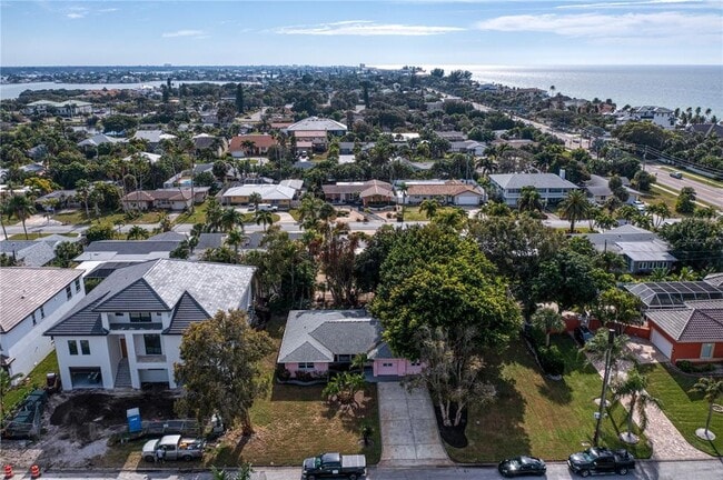 Building Photo - 106 15th St