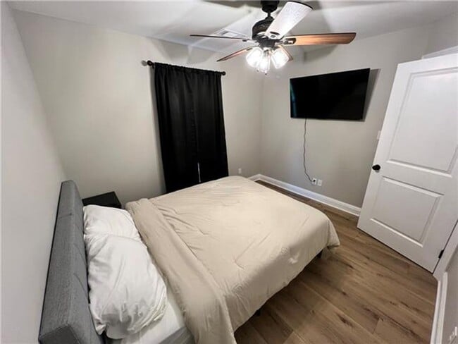 Building Photo - Beautiful One year old 3 BR 2 bath home