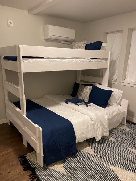 Building Photo - 200 Hickory St