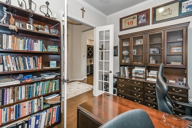 Building Photo - 6110 Meadow Bluff Ct