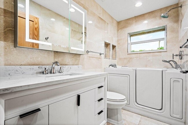 Building Photo - 289 Cape Cod Cir