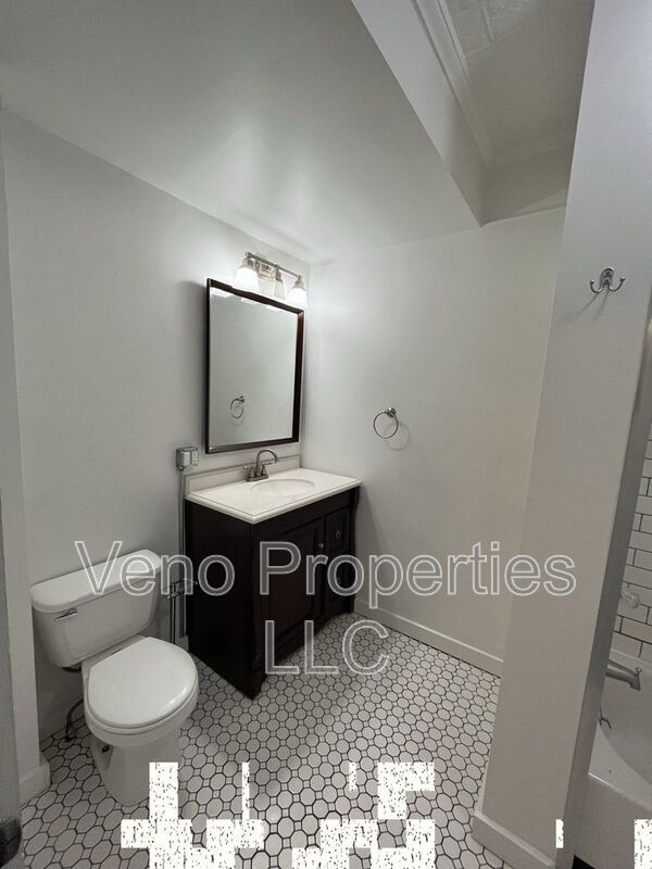 Building Photo - 3 Ashland Pl