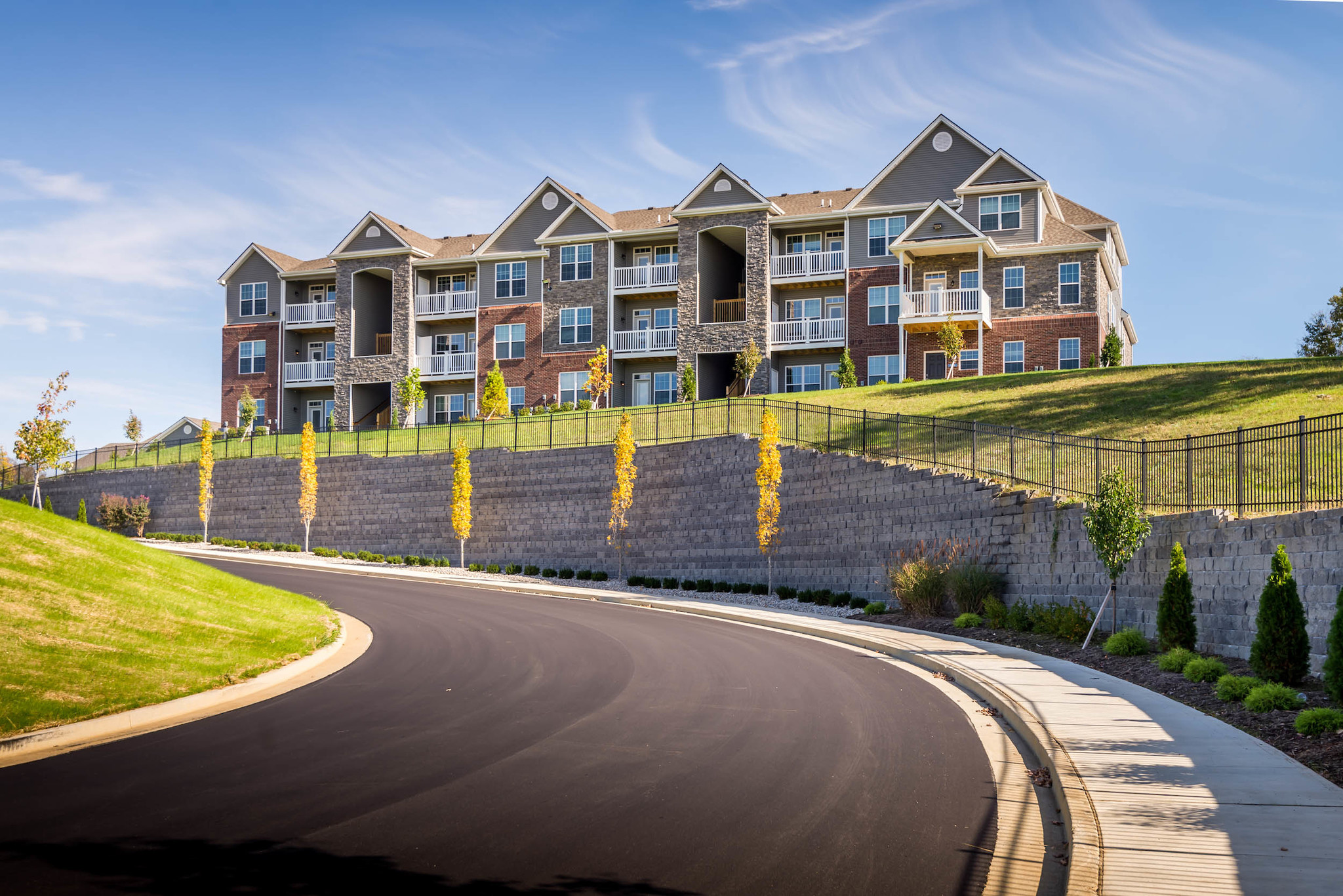 Building Photo - The Tracery Apartments