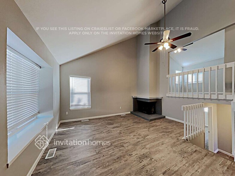 Building Photo - 2885 Mirage Dr