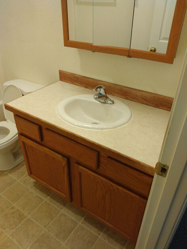Building Photo - 1344br