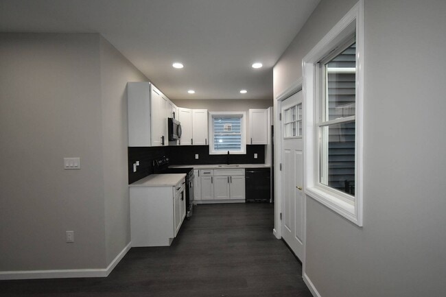 Building Photo - 108-46 153rd St