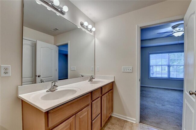 Building Photo - 1641 Tailmore Ln NW