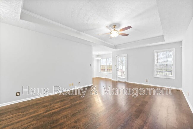 Building Photo - 3257 Veranda Cir