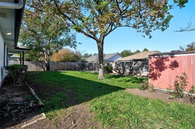 Building Photo - 2537 Vernell Way