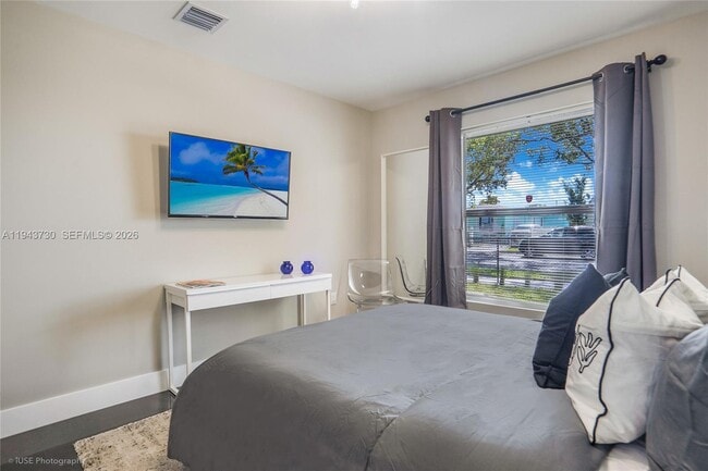 Building Photo - 1035 NW 48th St