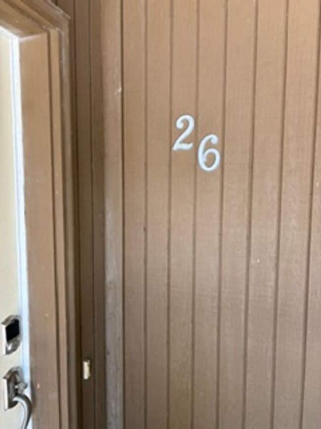 Building Photo - Charming 3 bedroom, 2 bathroom located in the picturesque Hot Springs Village, nearby the Coronad...