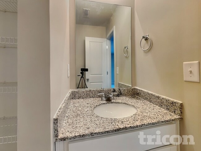 Building Photo - 357 Indian River Dr