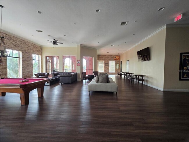 Building Photo - 1910 E Palm Ave