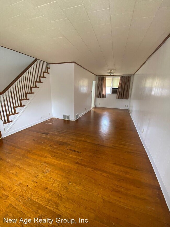 Building Photo - 2 br, 1 bath House - 4520 Robbins Street