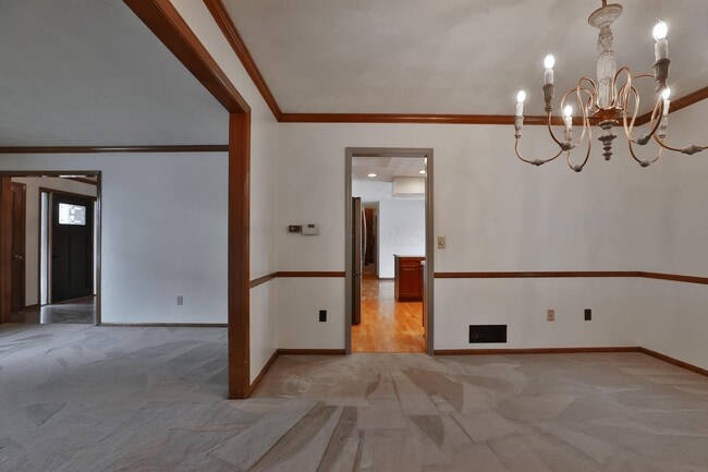 Building Photo - 453 Buckhorn Ct