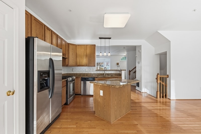 Building Photo - 7402 Serenade Cir