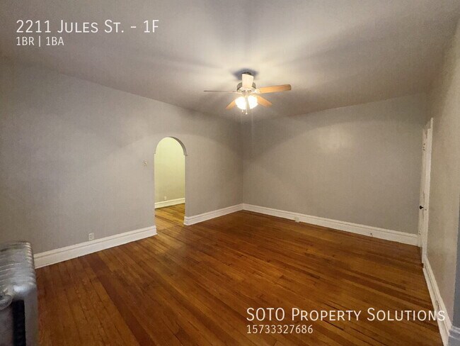 Building Photo - 2211 Jules St