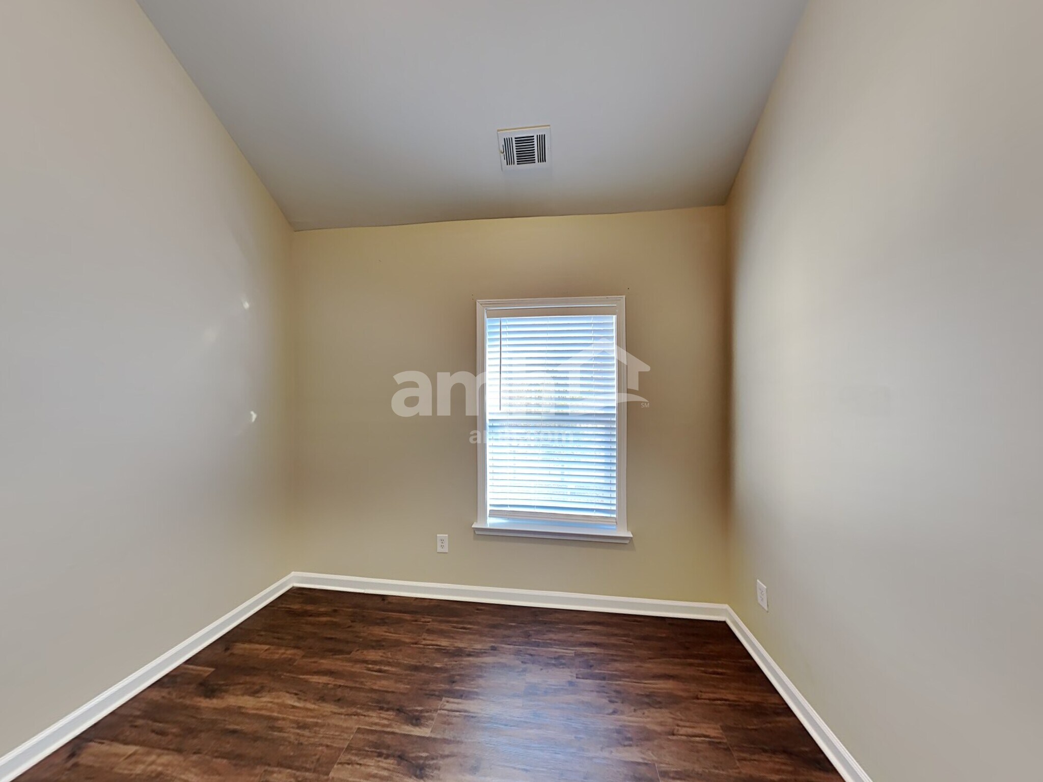 Building Photo - 916 Swallowtail View