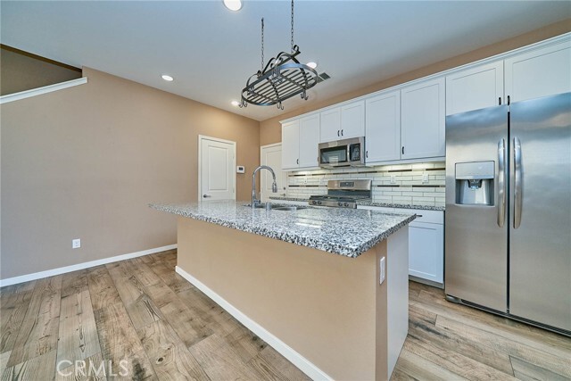 Building Photo - 35879 Landon Ln
