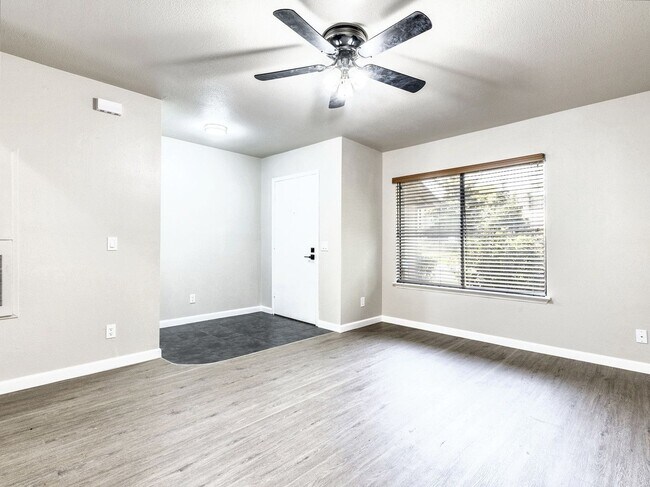 Building Photo - Contemporary 3/BR 1.5/BA Home with Updated...