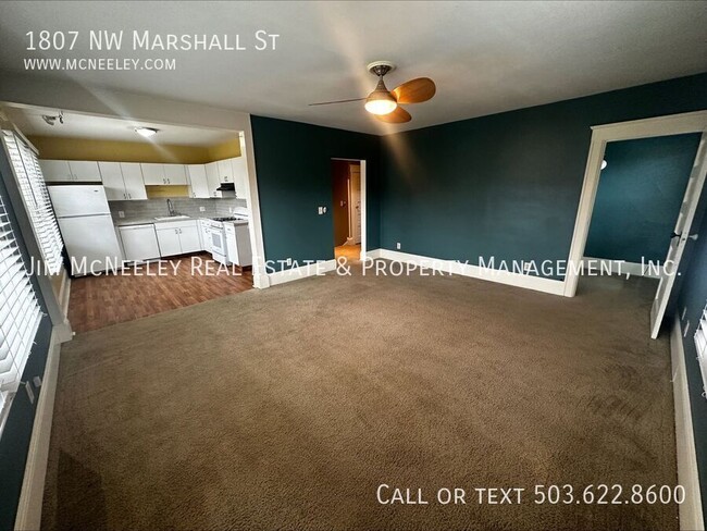 Building Photo - 3 Bed/ 1 Bath Duplex with Finished Attic -...