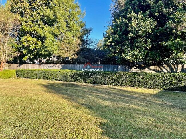 Building Photo - 3/2 Home in Cantonment