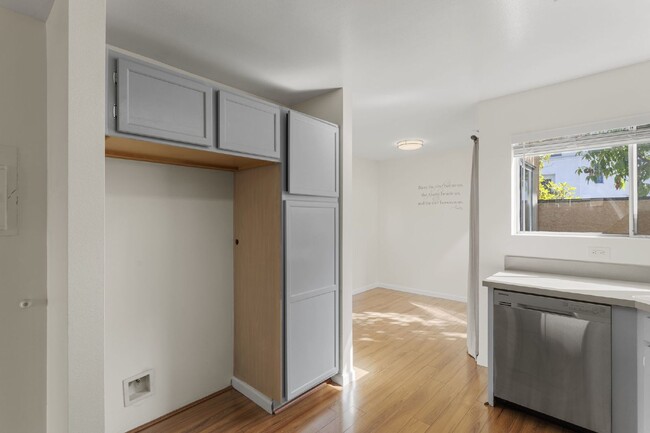 Building Photo - "Experience Perfection: Your Ideal Lifesty...