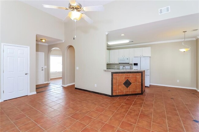 Building Photo - 4445 Greycliff Pointe