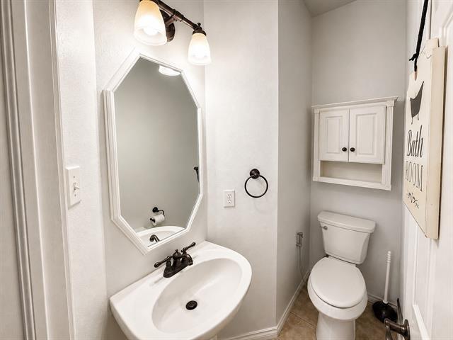 Building Photo - 1818 Lake Texoma Cir