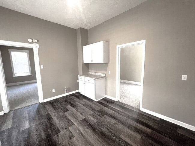 Building Photo - ZIGZAG, LLC:[TRAN][ZIGZAC][KT][CAG] 1942 S 16 ST