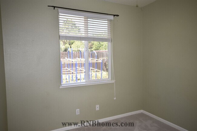 Building Photo - 133 Marinette Ct