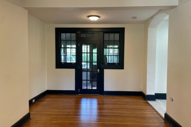 Building Photo - 12 Pine Hill Rd