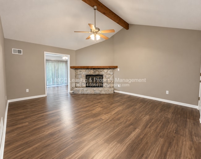 Building Photo - Beautifully Updated Home in Quiet Blue Springs Cul-de-Sac