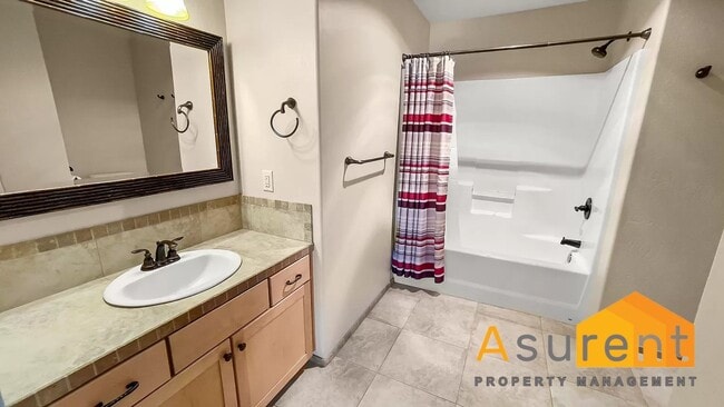 Building Photo - MOVE-IN SPECIAL: Half Off First Month's Rent w/ 18 Month Lease