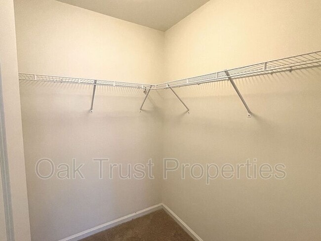 Building Photo - 9111 Parlor Dr
