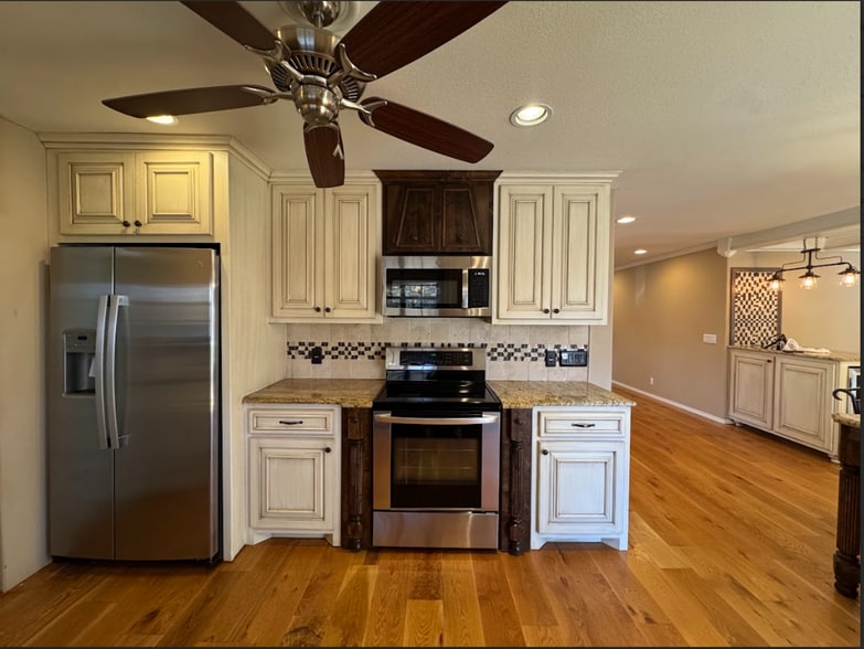 Building Photo - 23 N Howard Pl