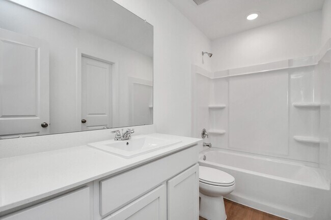 Building Photo - 1611 Windrose Bnd