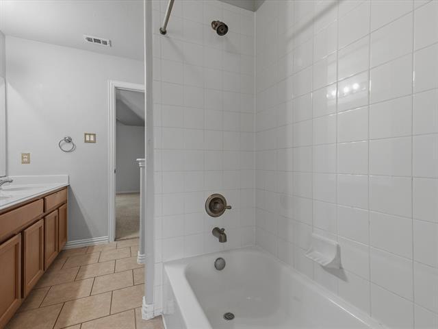 Building Photo - 221 Westminster Ave