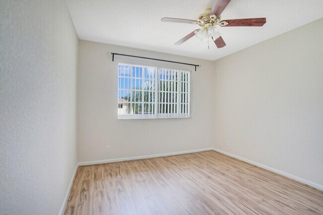 Building Photo - 785 Imperial Lake Rd