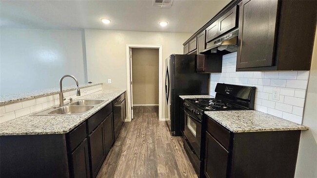 Building Photo - 8803 SW 45th St