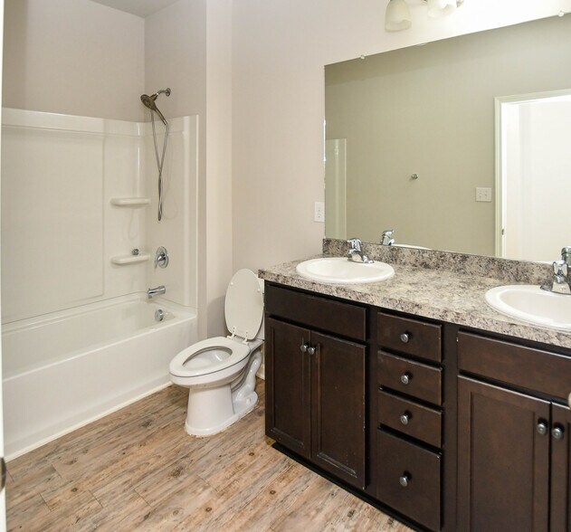 Building Photo - 14426 Water Stream Dr NW